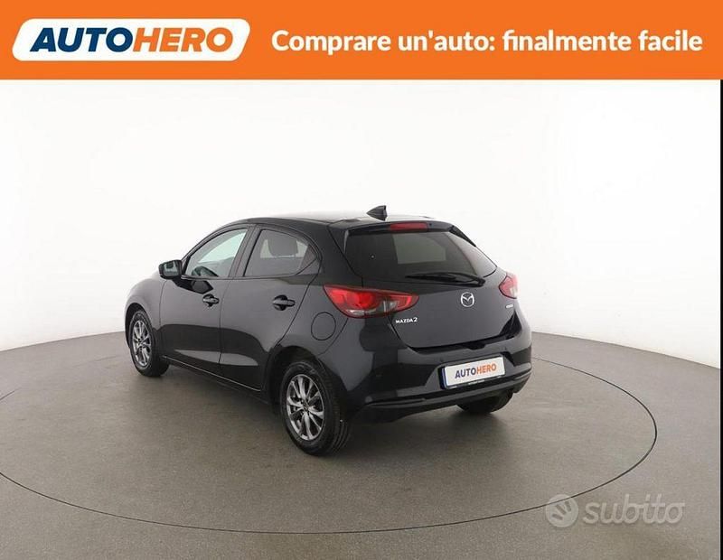 Begagnad Mazda 2 Evolve 90 HK (66 kW) 2020 Svart Sedan