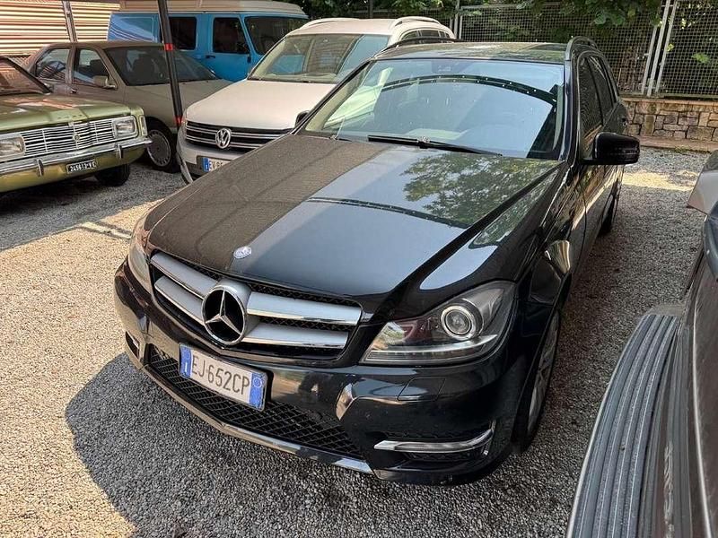 Nero Usata 2011 Mercedes C200 Avantgarde Station wagon | 6700 € (Buon prezzo) - Immagine 1/4