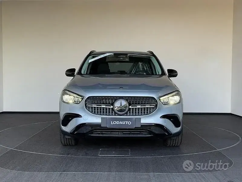 Nuova Mercedes GLA200 2025 Grigio SUV