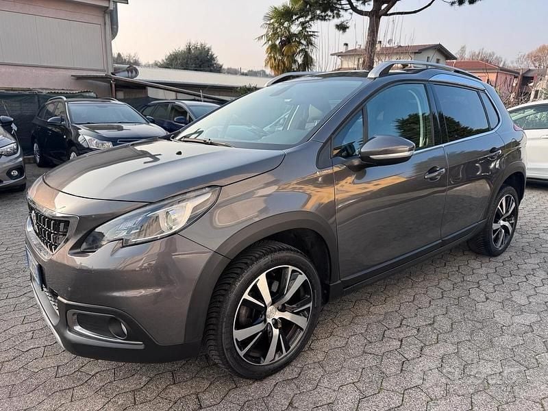 Usata Peugeot 2008 Allure 110 CV (80 kW) 2018 Grigio SUV