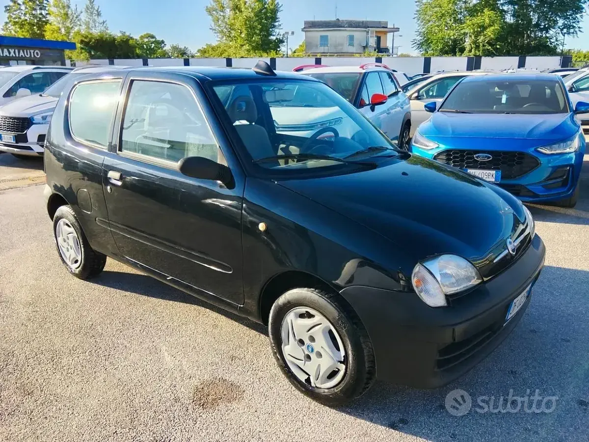 Usata Fiat 600 54 CV (39 kW) 2007 Nero Utilitaria