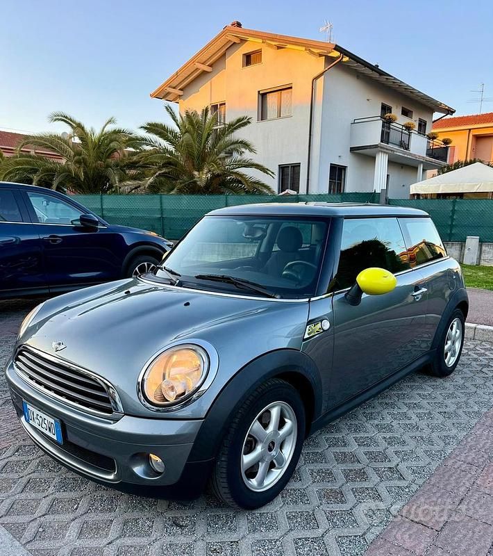 Usata Mini ONE 75 CV (55 kW) 2009 Grigio Utilitaria