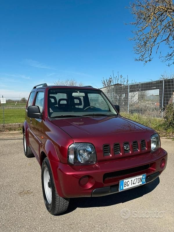 Usata Suzuki Jimny 2000 Rosso SUV