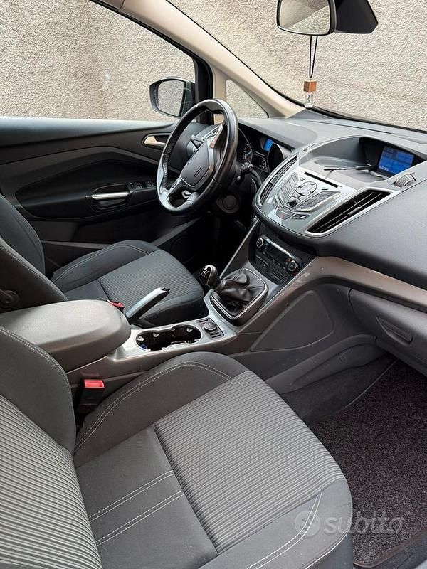 Usata Ford C-MAX Titanium 120 CV (88 kW) 2015 Nero Monovolume