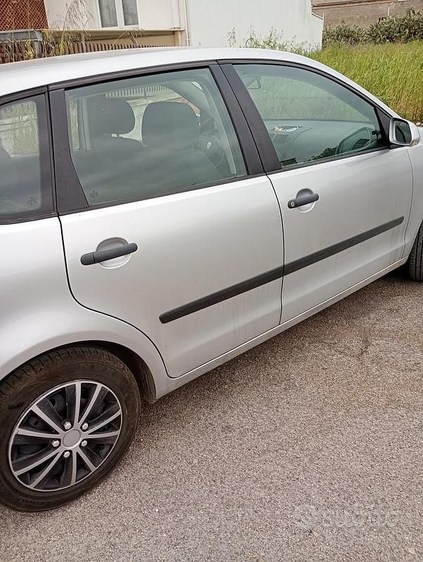 Usata VW Polo 70 CV (51 kW) 2008 Grigio Utilitaria