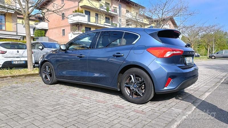 Usata Ford Focus Business Edition 101 CV (74 kW) 2019 Blu Berlina