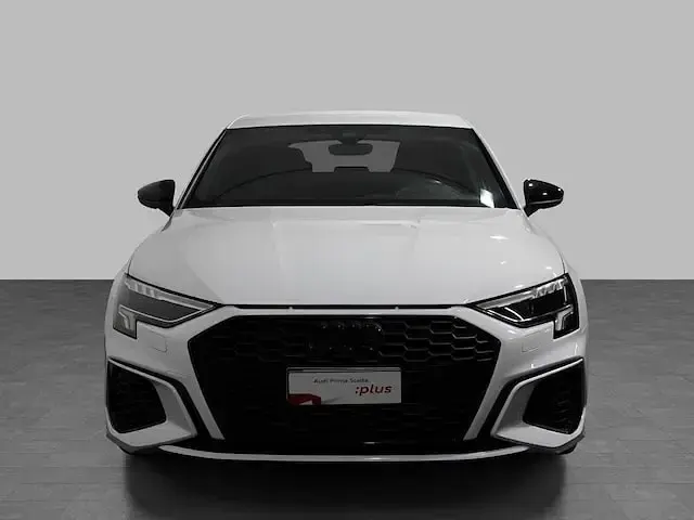 Usata Audi A3 Ambiente 150 CV (110 kW) 2023 Bianco ibis Berlina