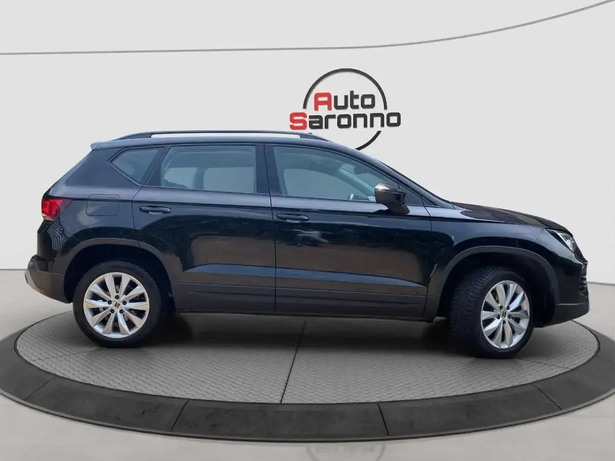Käytetty Seat Ateca Business 150 HP (110 kW) 2023 Musta Katumaasturi