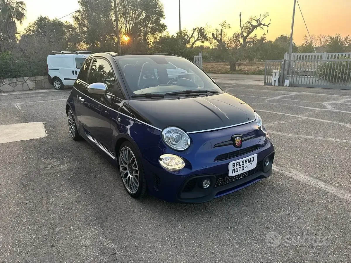 Usata Abarth 595C Turismo 165 CV (121 kW) 2019 Blu/azzurro Cabrio