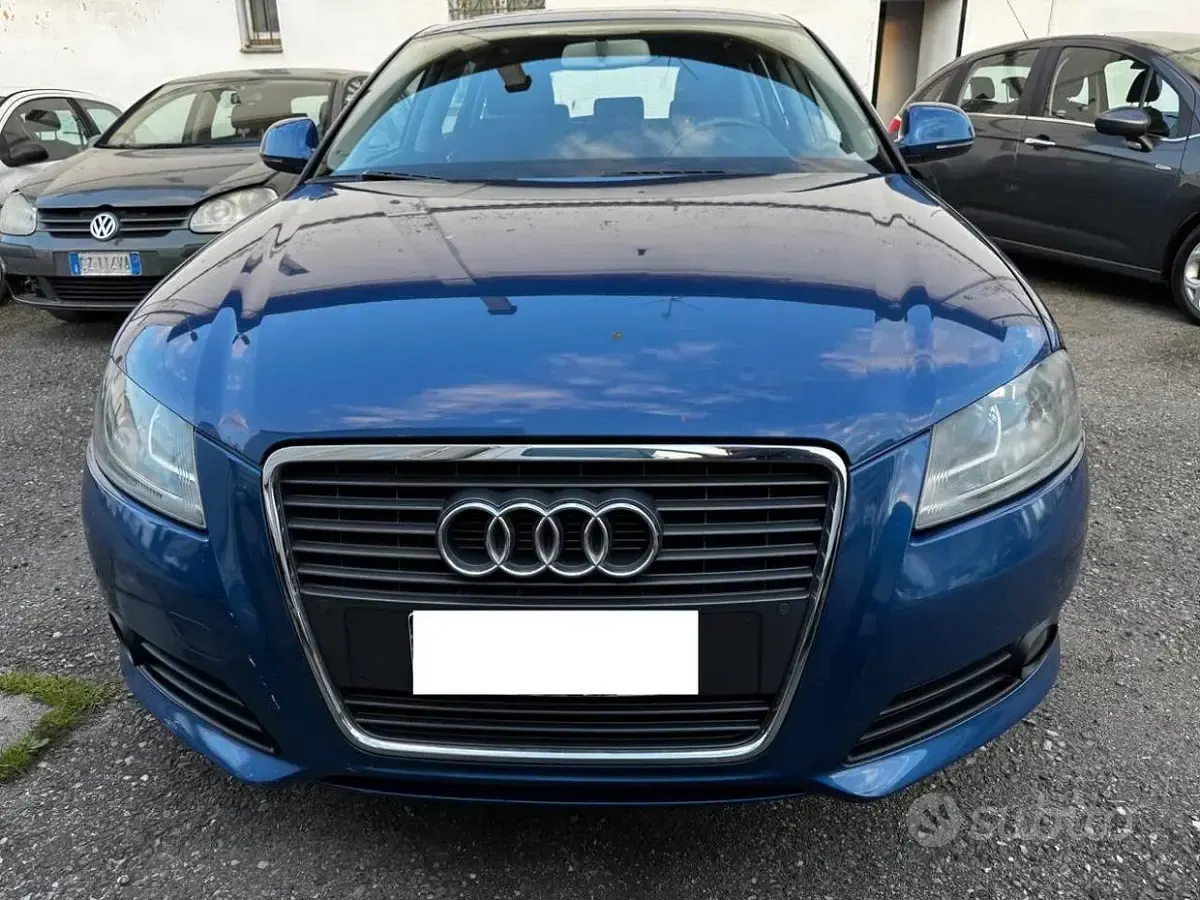 Usata Audi A3 105 CV (77 kW) 2009 Blu Utilitaria