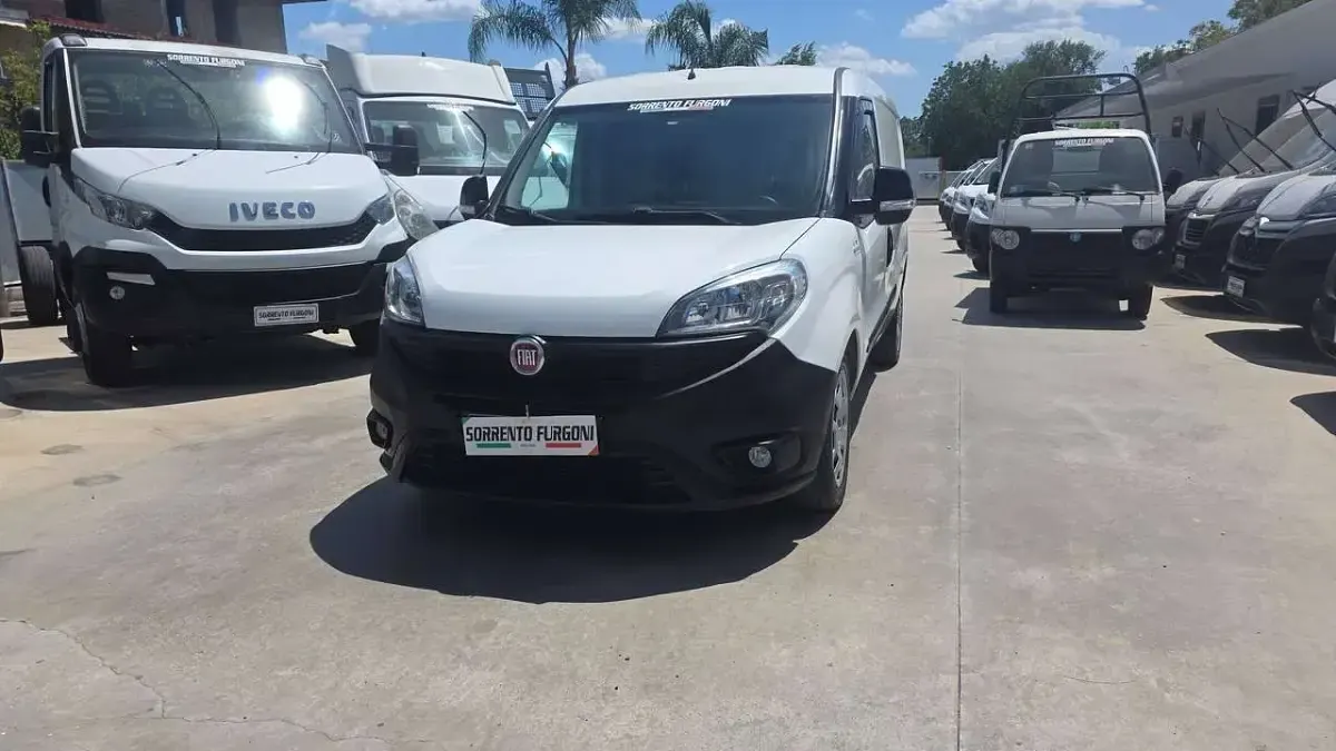 Usata Fiat Doblò Dynamic 105 CV (77 kW) 2018 Bianco Monovolume
