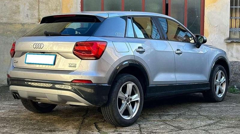 Usata Audi Q2 Sport 150 CV (110 kW) 2017 Argento SUV