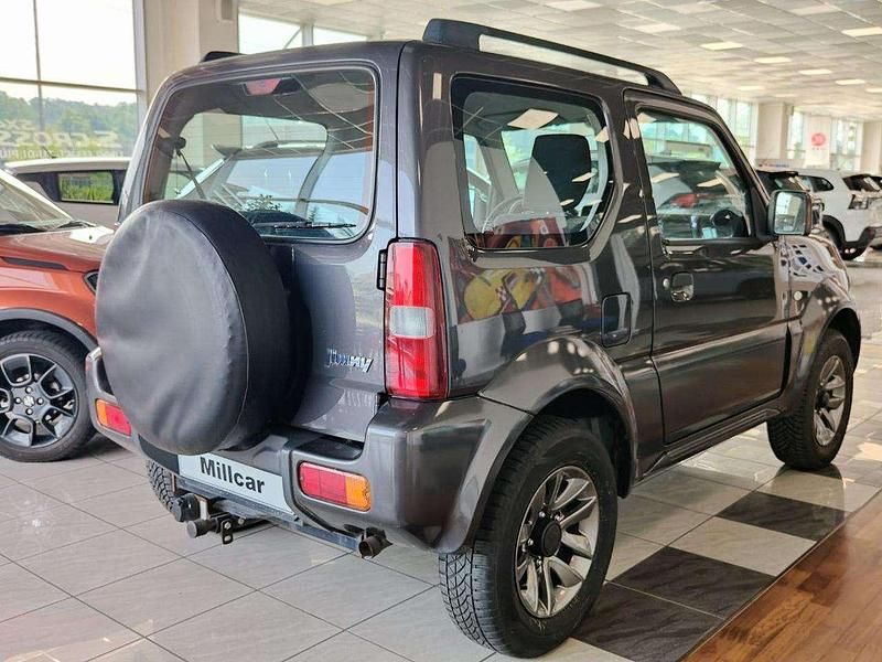 Usata Suzuki Jimny 84 CV (61 kW) 2014 Grigio scuro SUV