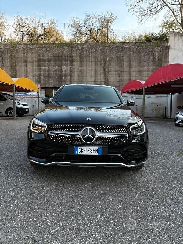 Usata Mercedes GLC300 Premium 245 CV (180 kW) 2022 Nero Coupé