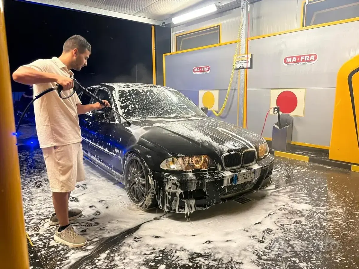 Usata BMW 320 Efficient Dynamics 136 CV (100 kW) 1999 Nero Berlina