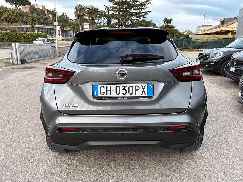Usata Nissan Juke N-Connecta 114 CV (83 kW) 2021 Grigio SUV