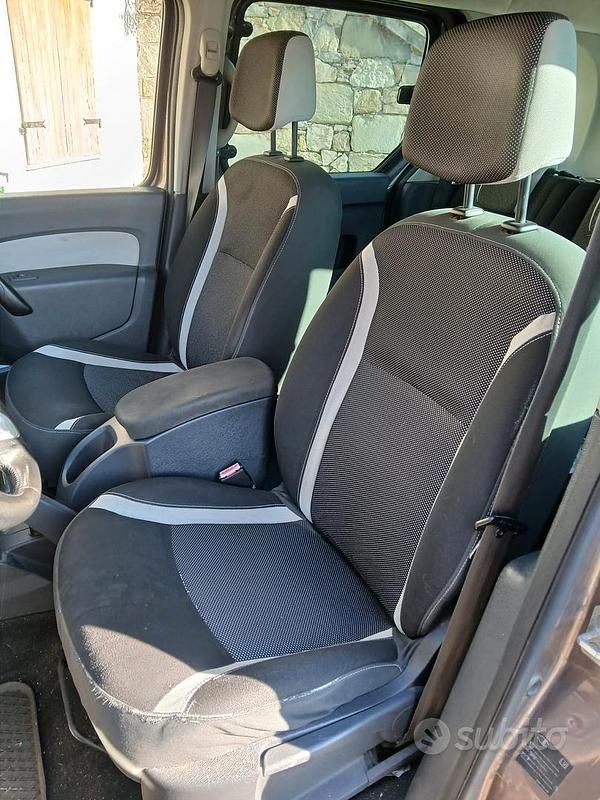 Usata Renault Kangoo 105 CV (77 kW) 2013 Marrone Monovolume