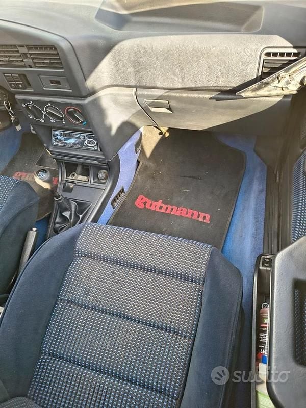 Usata Peugeot 309 GTi 158 CV (116 kW) 1991 Grigio Utilitaria