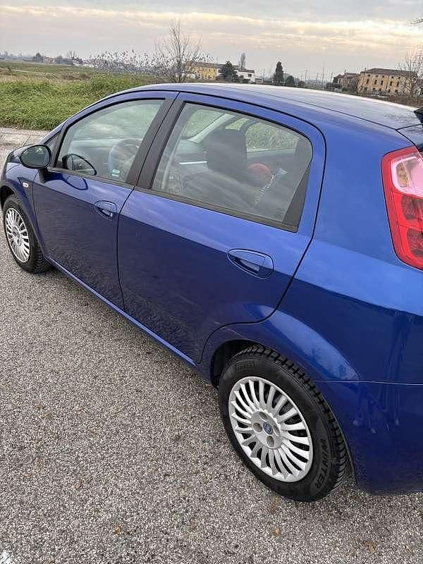 Usata Fiat Grande Punto Dynamic 65 CV (47 kW) 2007 Utilitaria
