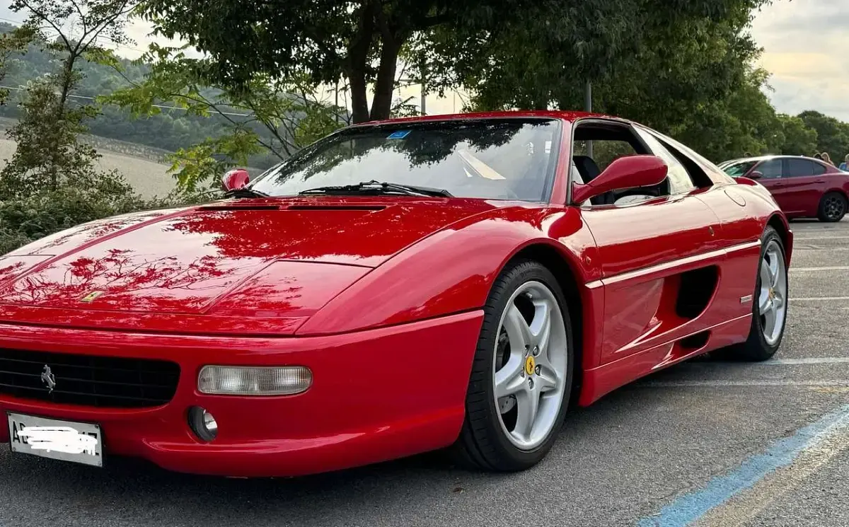 Usata Ferrari F355 381 CV (280 kW) 1994 Coupé