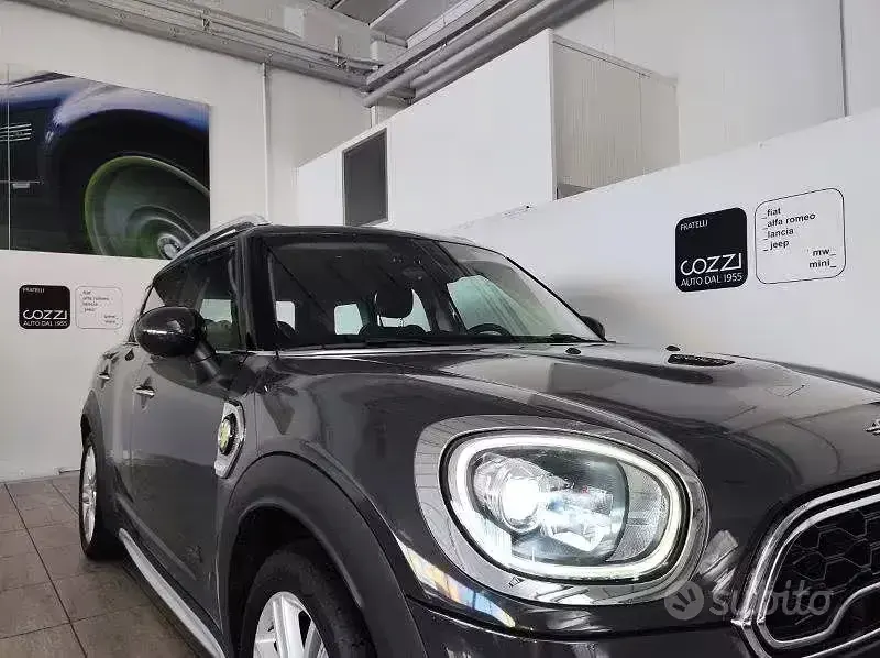 Usata Mini Countryman Hype 136 CV (100 kW) 2019 Grigio SUV