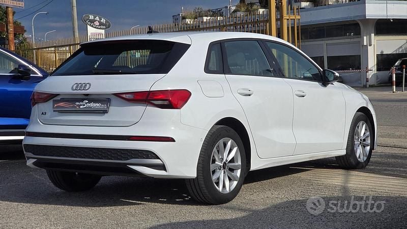 Gebraucht Audi A3 116 PS (85 kW) 2025 Weiß Limousine