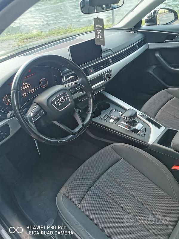 Usata Audi A4 150 CV (110 kW) 2018 Nero Station wagon