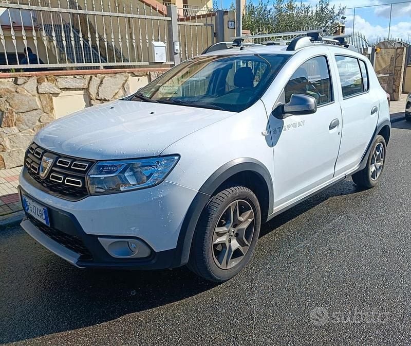 Usata Dacia Sandero Stepway 90 CV (66 kW) 2018 Bianco Berlina