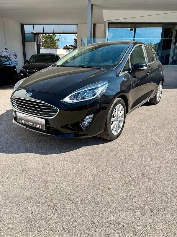 Usata Ford Fiesta Vignale 86 CV (63 kW) 2019 Nero Berlina