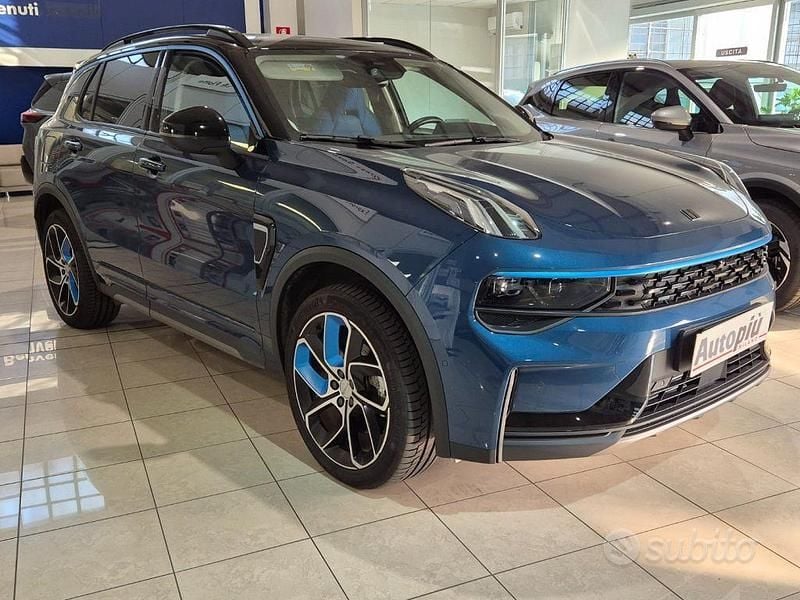 Usata Lynk & Co 01 179 CV (131 kW) 2023 Blu SUV