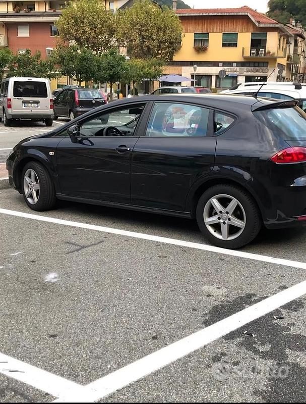 Usata Seat Leon 102 CV (75 kW) 2010 Utilitaria
