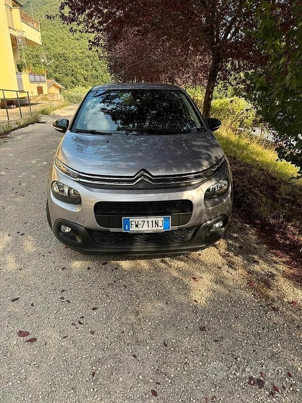 Grigio Usata 2019 Citroën C3 Shine Due volumi | 9300 € (Ottimo prezzo) - Immagine 1/4