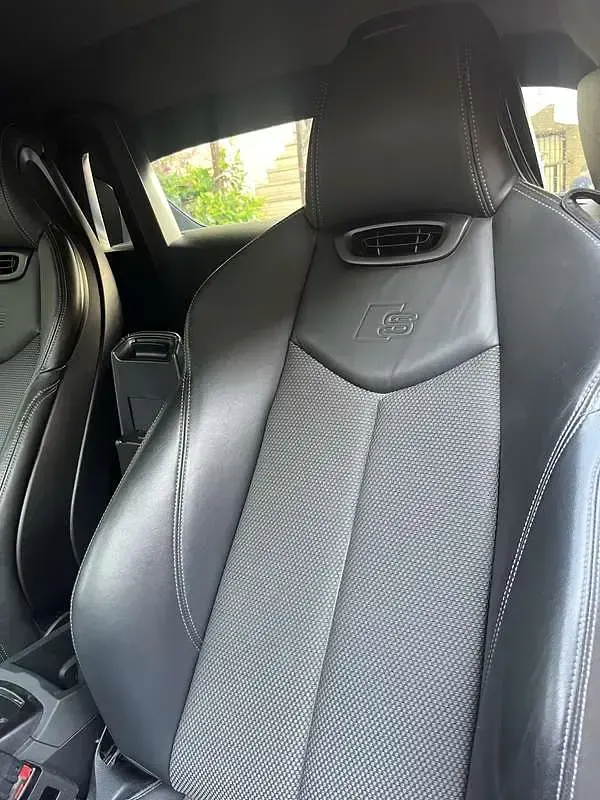 Usata Audi TT Roadster Ambiente 245 CV (180 kW) 2019 Arancione Cabrio