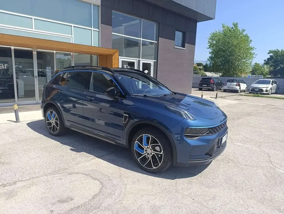Usata Lynk & Co 01 179 CV (131 kW) 2023 Blu/azzurro SUV