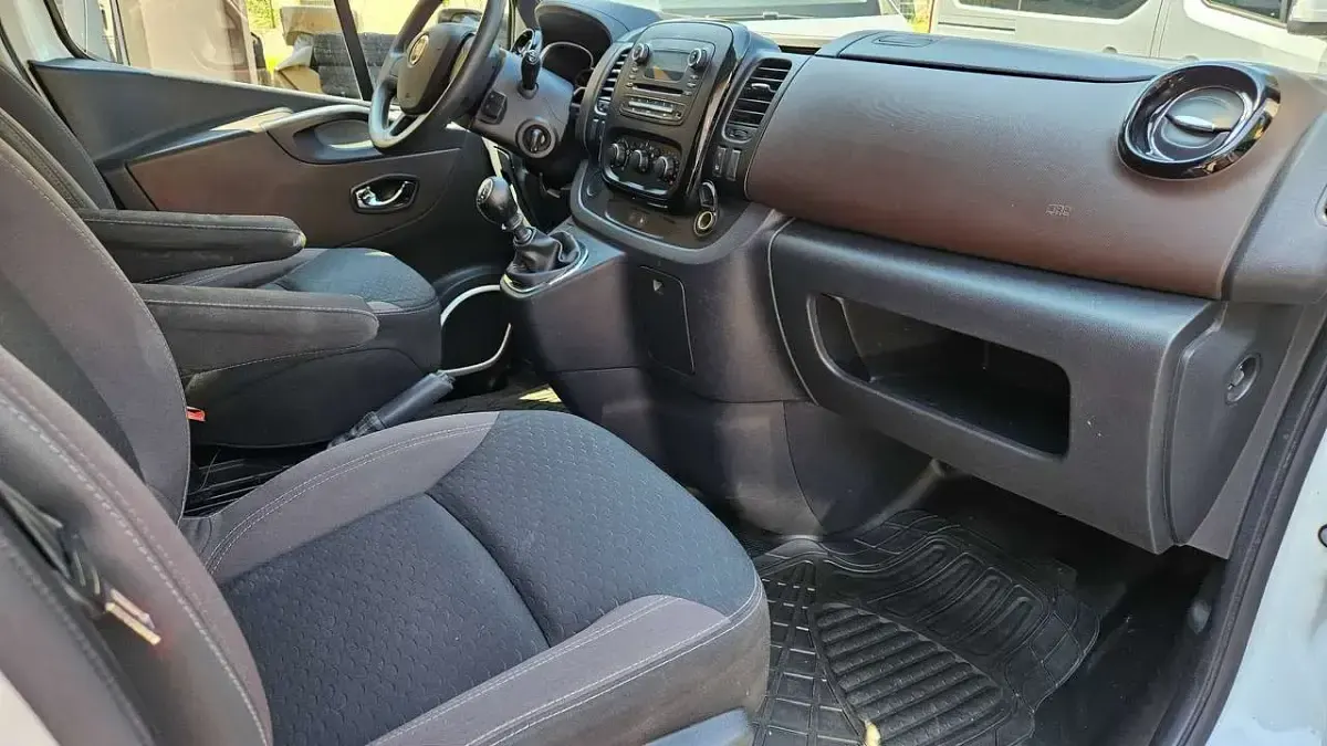 Usata Opel Vivaro 125 CV (91 kW) 2017 Bianco Monovolume