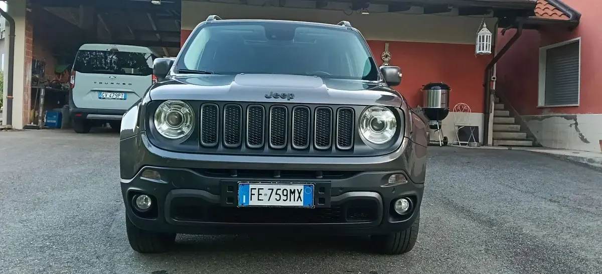 Usata Jeep Renegade Trailhawk 170 CV (125 kW) 2016 SUV