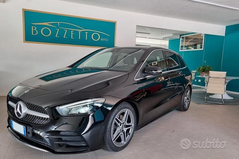 Usata Mercedes B200 AMG line 150 CV (110 kW) 2020 Nero Monovolume