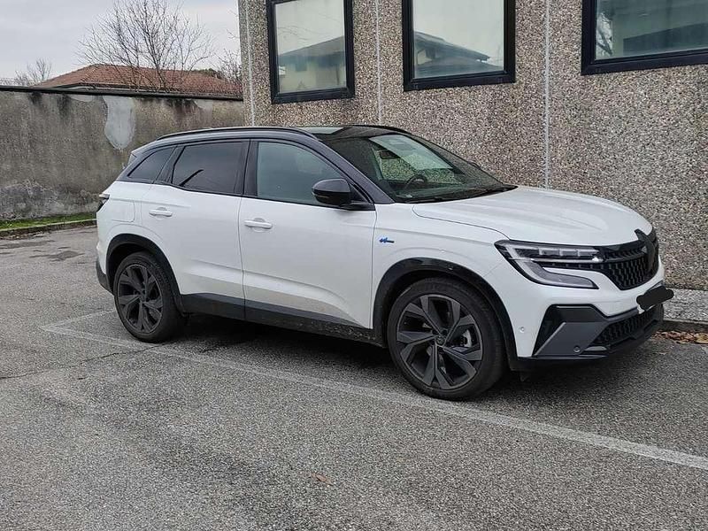 Usata Renault Austral Techno Esprit Alpine 131 CV (96 kW) 2024 Bianco SUV