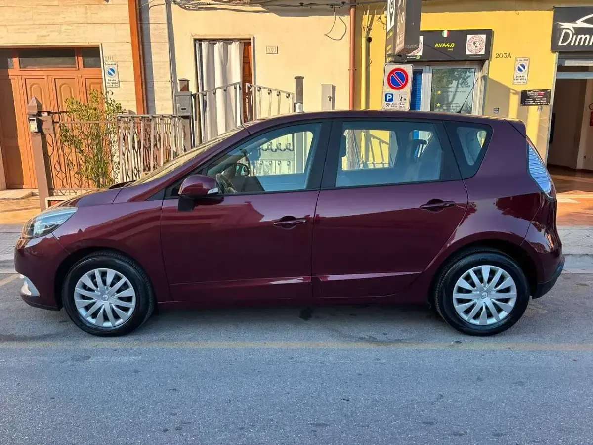 Usata Renault Scénic III 116 CV (85 kW) 2014 Lilla Monovolume