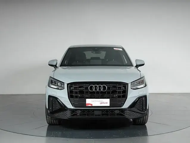 Usata Audi Q2 S-Line 190 CV (139 kW) 2025 Grigio freccia perla SUV