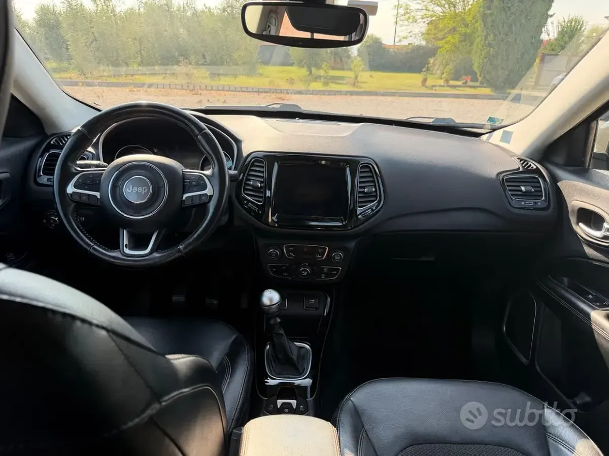 Usata Jeep Compass 120 CV (88 kW) 2020 Grigio SUV