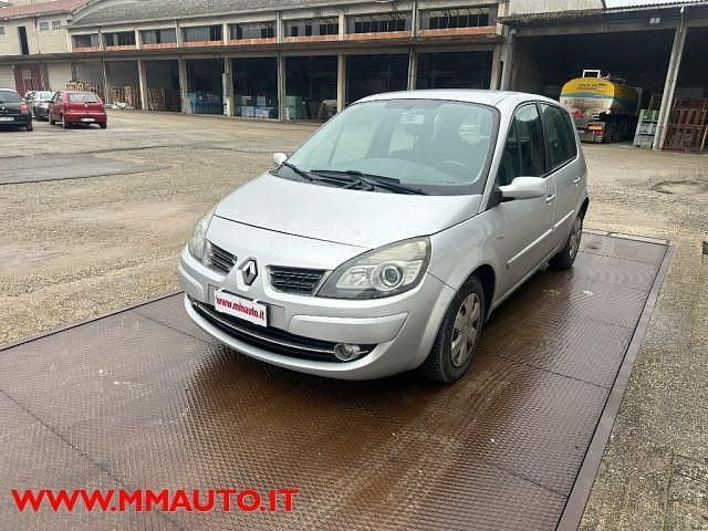 Usata Renault Scénic III 105 CV (77 kW) 2009 Argento Monovolume