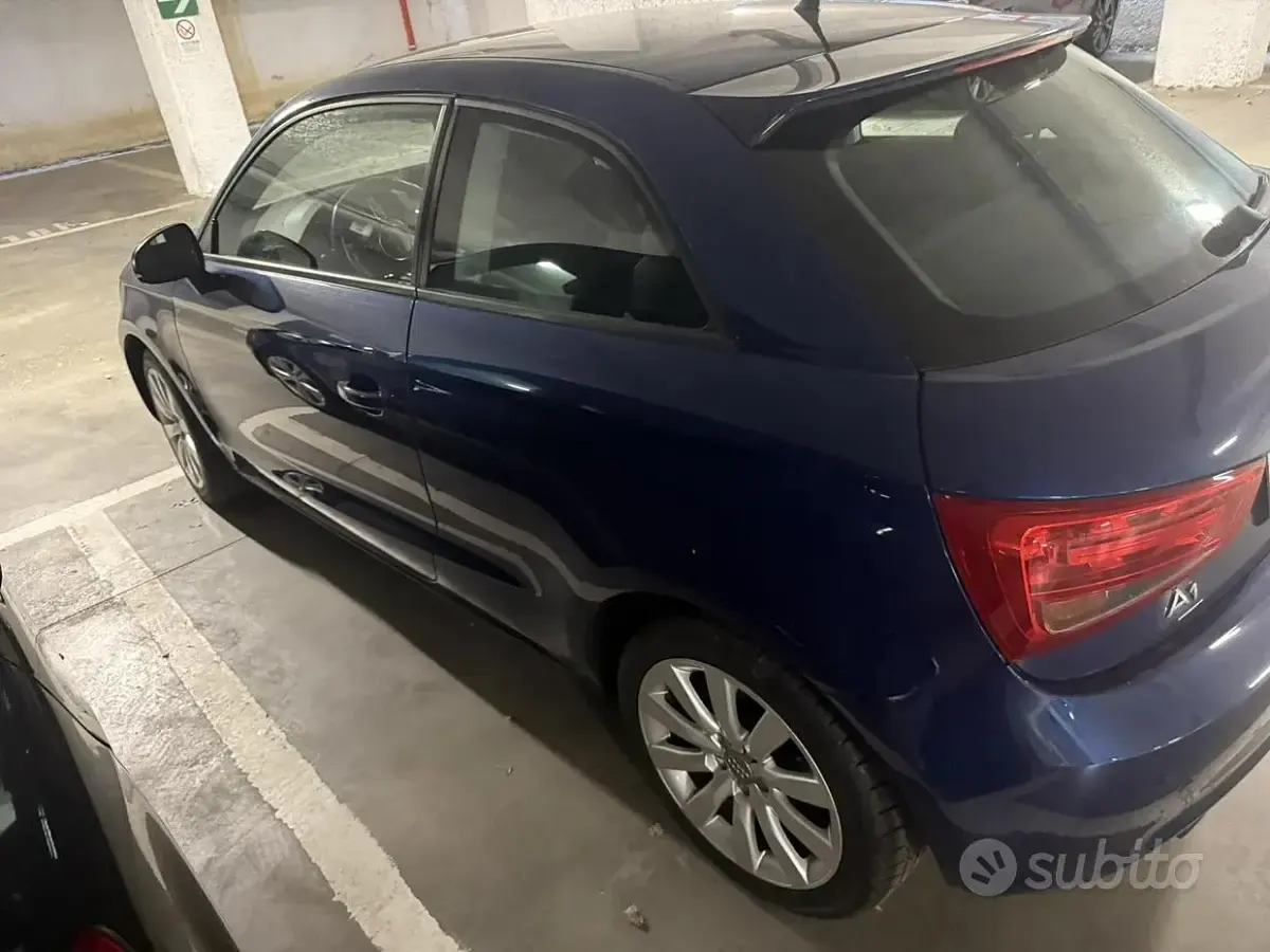 Usata Audi A1 2011 Blu Utilitaria