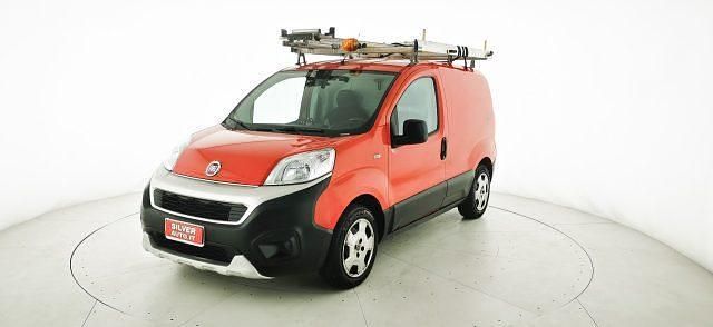 Usata Fiat Fiorino 95 CV (69 kW) 2017 Rosso pastello Monovolume