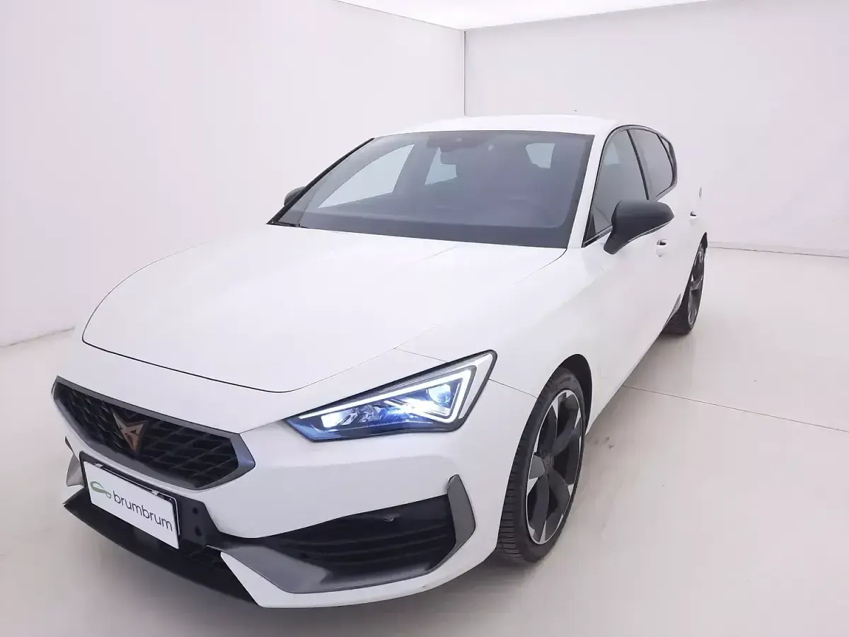 Usata Cupra Leon 150 CV (110 kW) 2024 Biancobianco Berlina