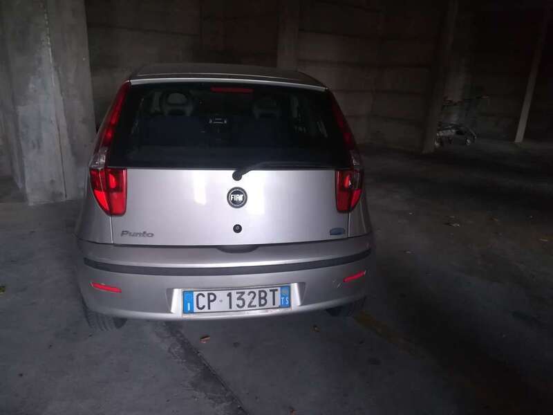 Usato 2005 Fiat Punto 1.2 Benzin 60 CV (2.500 €)