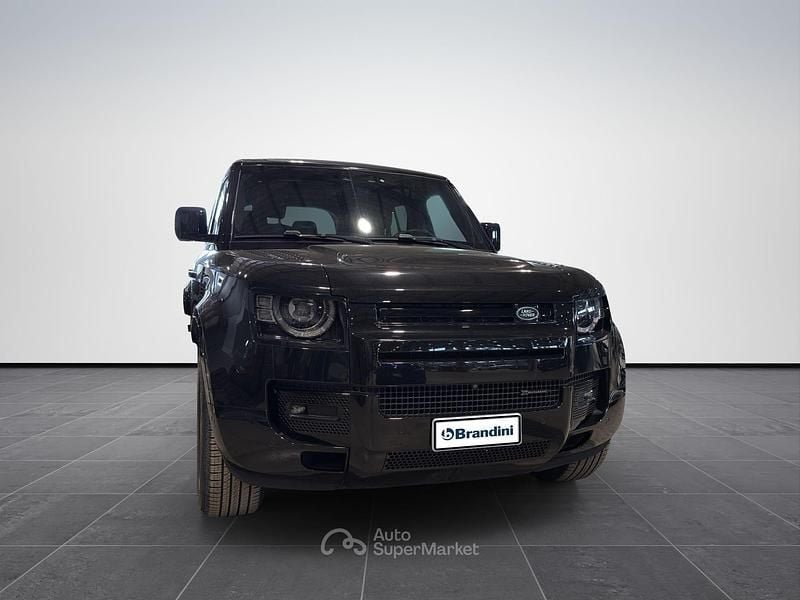 Usata Land Rover Defender SE Dynamic 200 CV (147 kW) 2023 Nero SUV