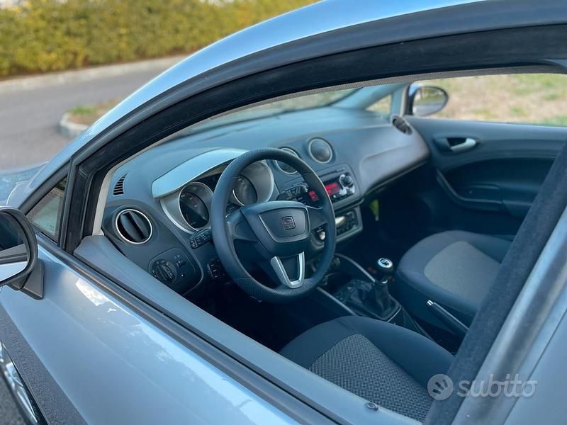 Usata Seat Ibiza Style 69 CV (50 kW) 2010 Berlina
