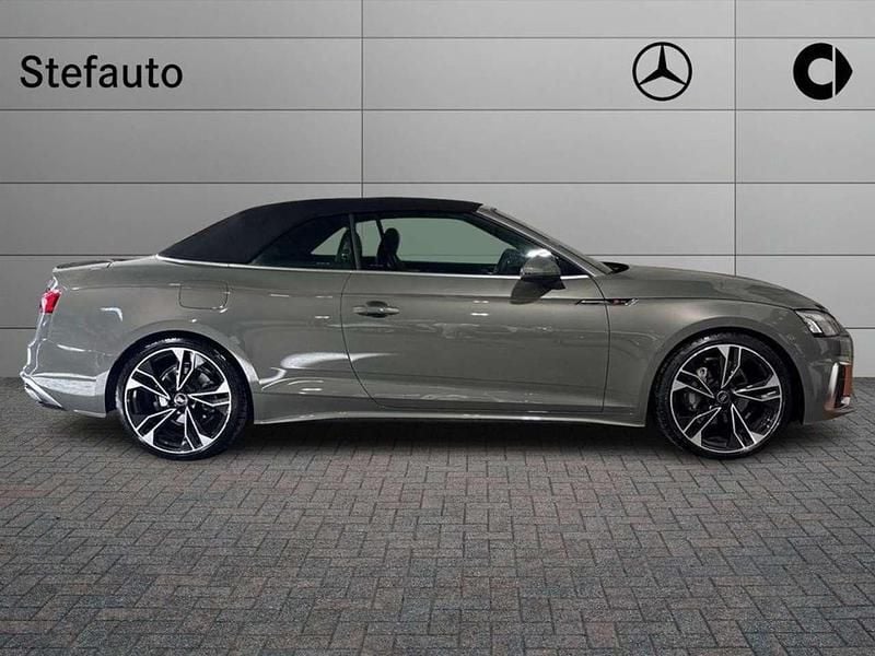 Usata Audi A5 Cabriolet S-Line 204 CV (150 kW) 2023 Grigio Cabrio
