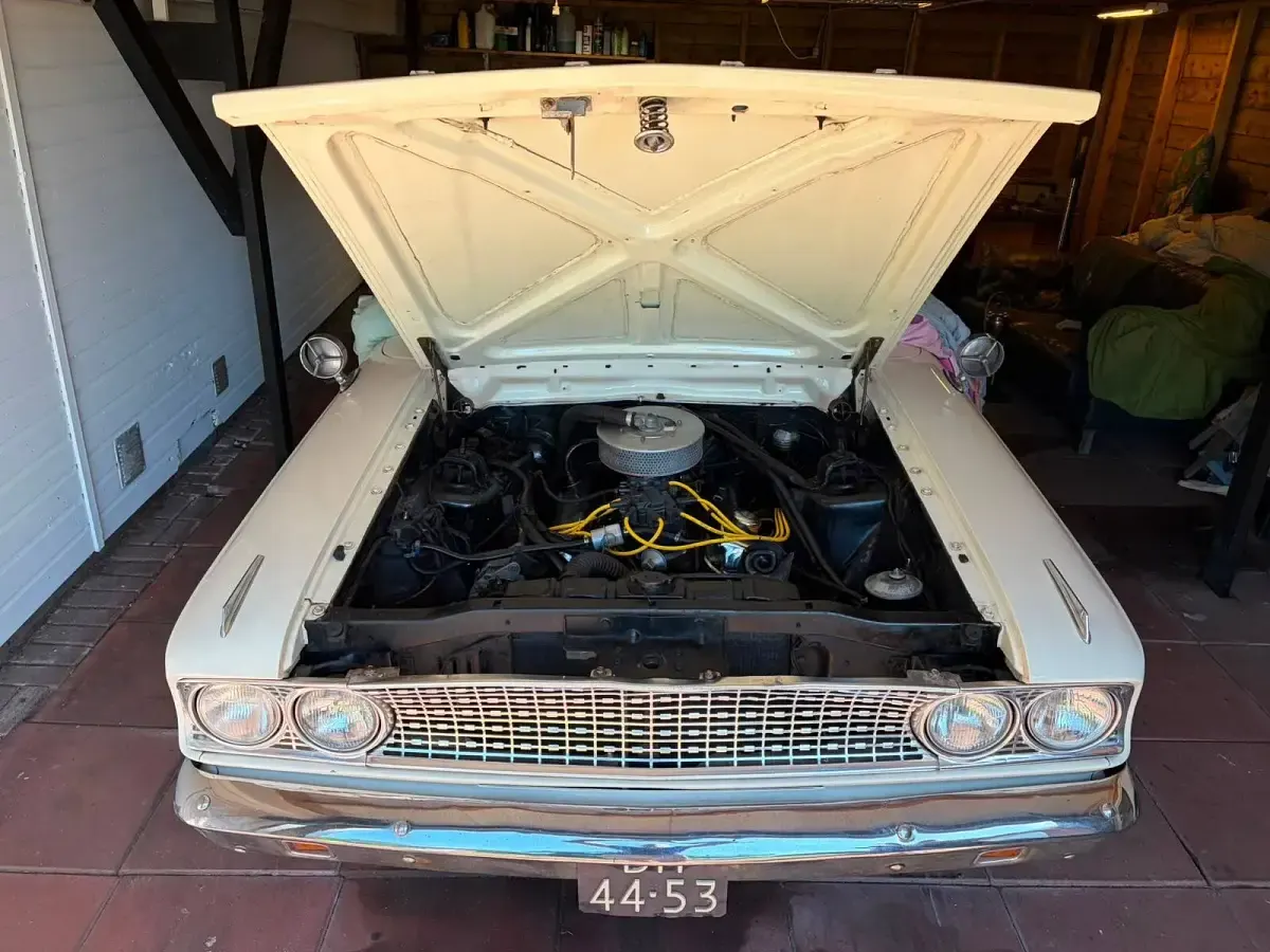 Usata Ford Fairlane 275 CV (202 kW) 1963 Bianco Coupé